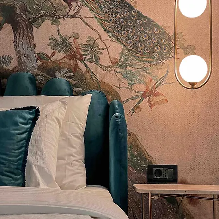 Urban Raw Next To Calea Victoriei And The Old Town Bükreş